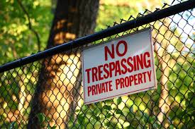 No trespassing private property 